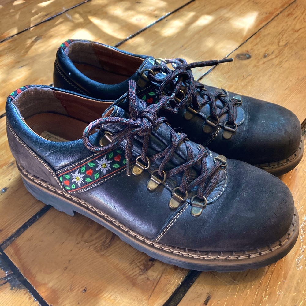 Vintage Josef Seibel Leather Floral Oxfords